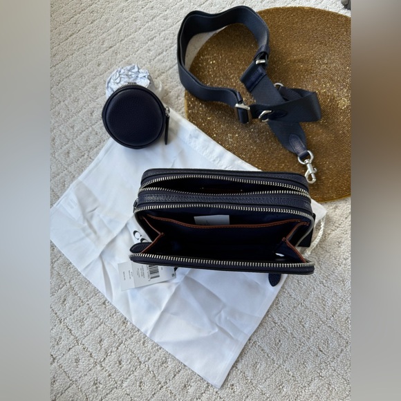 Charter Crossbody Bag 19 With Coach Graphic - Picture 7 of 15